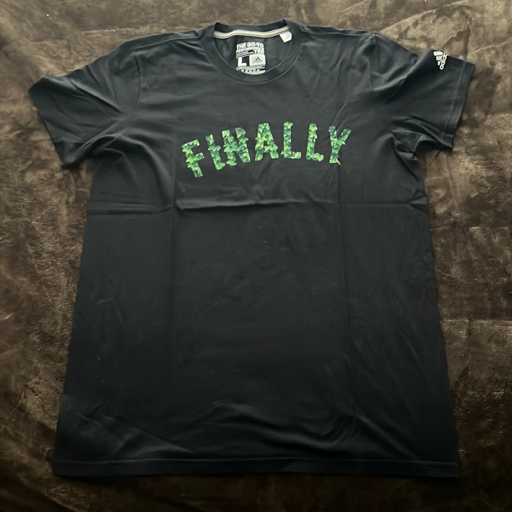 Adidas T-Shirt